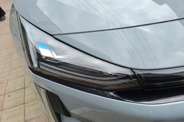Used Geely Galaxy L6 2025 EM-i 140km Explorer+ Edition Right Front Headlight