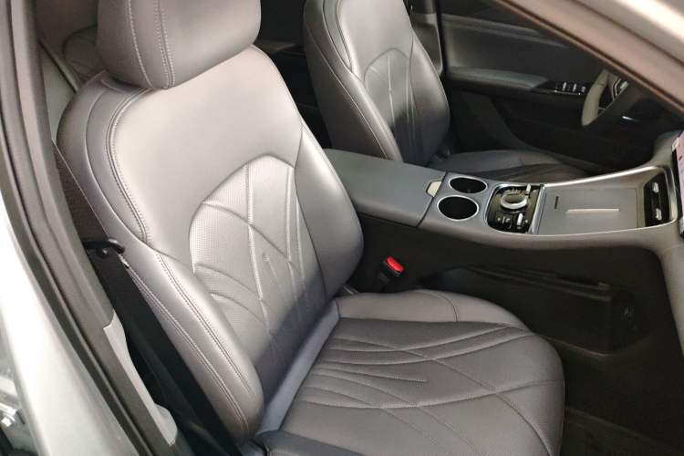 Used Geely Galaxy L6 2025 EM-i 140km Starship Edition Right Front Seat