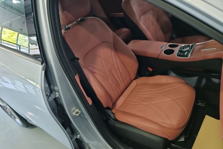 Used Geely Galaxy L6 2025 EM-i 140km Explorer+ Edition Right Front Seat