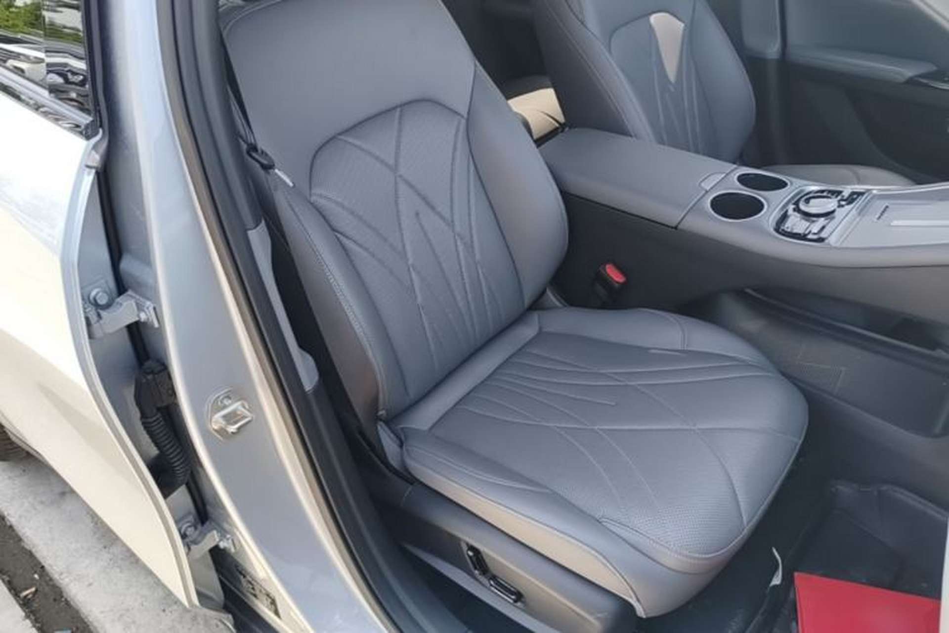 Used Geely Galaxy L6 2025 EM-i 140km Starship Edition Right Front Seat