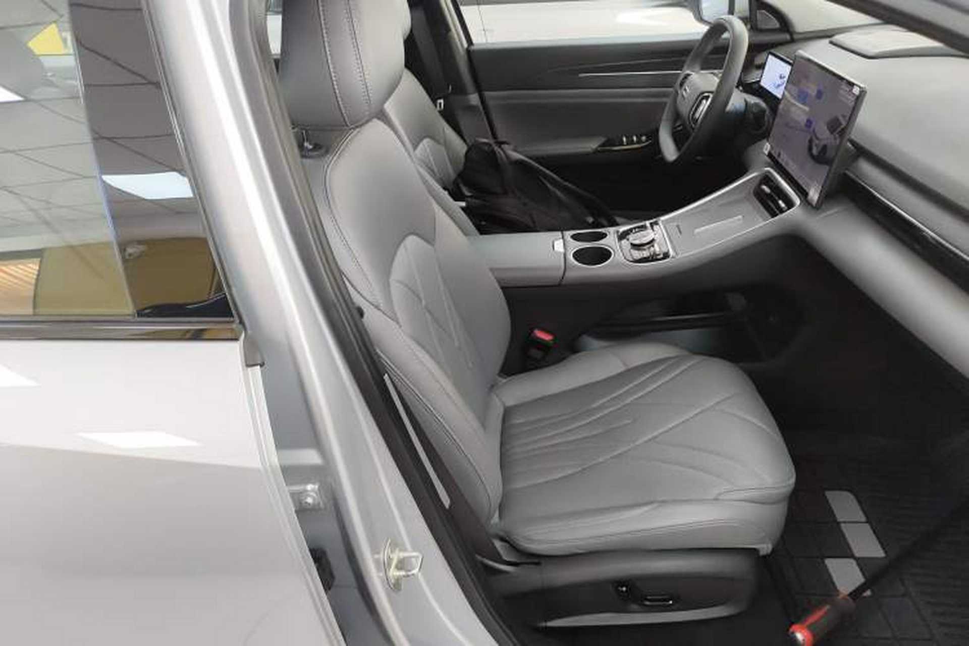Used Geely Galaxy L6 2025 EM-i 140km Starship Edition Right Front Seat