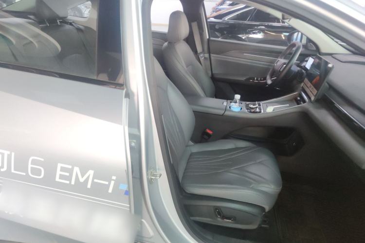 Used Geely Galaxy L6 2025 EM-i 140km Starship Edition Right Front Seat