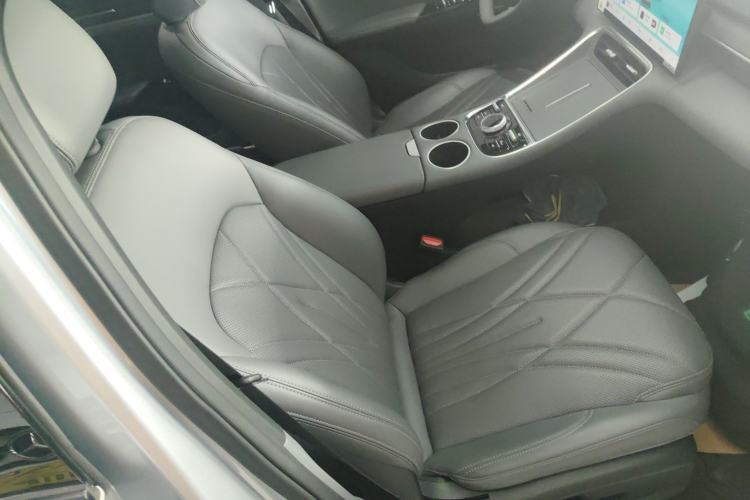 Used Geely Galaxy L6 2025 EM-i 140km Starship Edition Right Front Seat