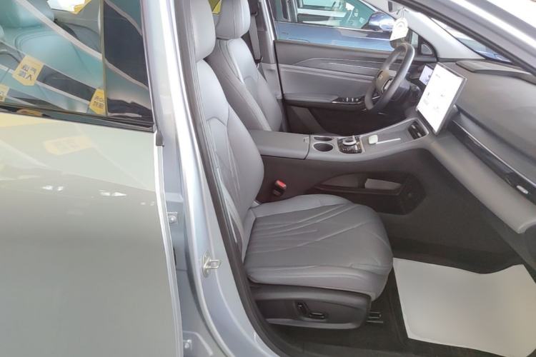 Used Geely Galaxy L6 2025 EM-i 140km Starship Edition Right Front Seat