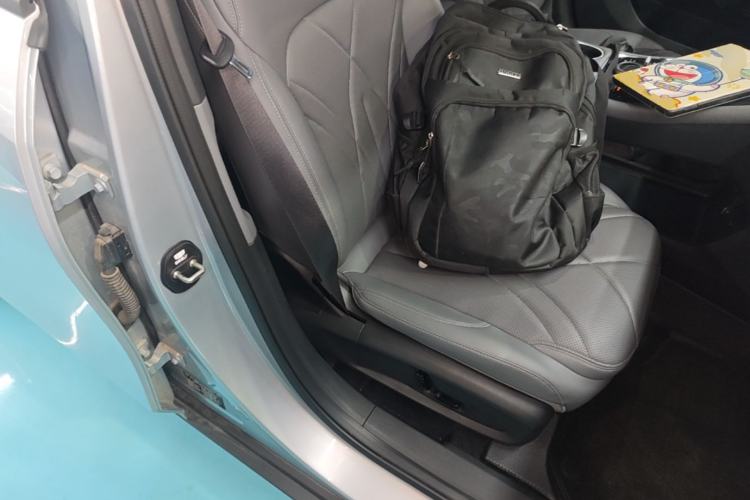 Used Geely Galaxy L6 2025 EM-i 60km Exploration Edition Right Front Seat