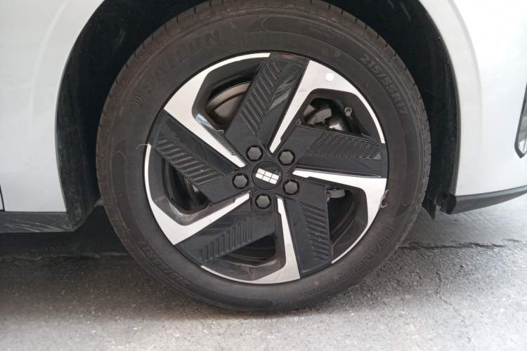 Used Geely Galaxy L6 2025 EM-i 140km Explorer+ Edition Right Front Wheel Hub