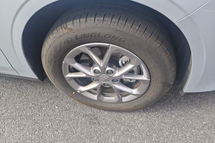Used Geely Galaxy L6 2025 EM-i 60km Launch Edition Right Front Wheel Hub