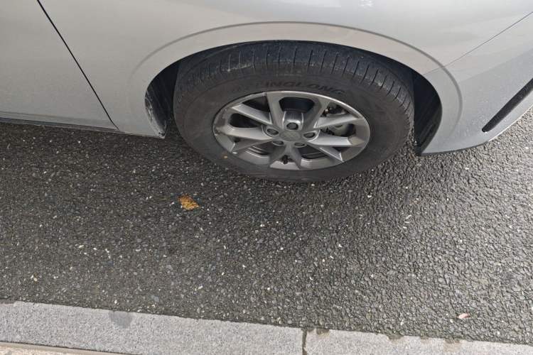 Used Geely Galaxy L6 2025 EM-i 60km Launch Edition Right Front Wheel Hub