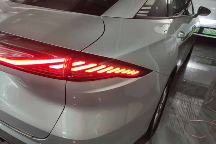 Used Geely Galaxy L6 2025 EM-i 60km Launch Edition Right Rear Taillight