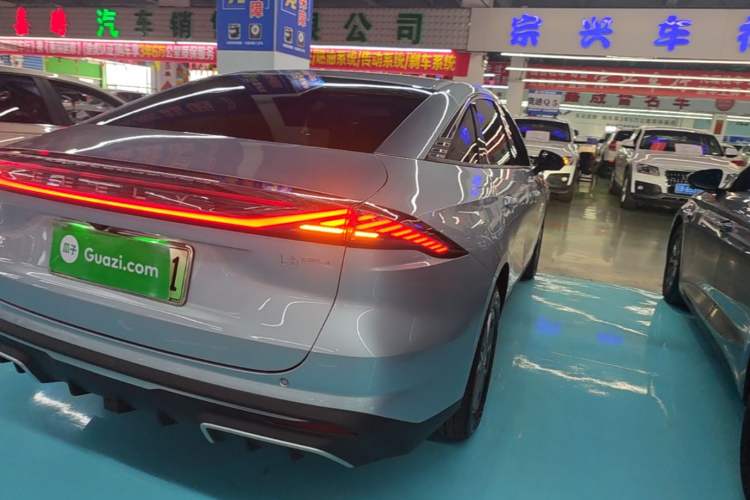 Used Geely Galaxy L6 2025 EM-i 60km Exploration Edition Right Rear Taillight