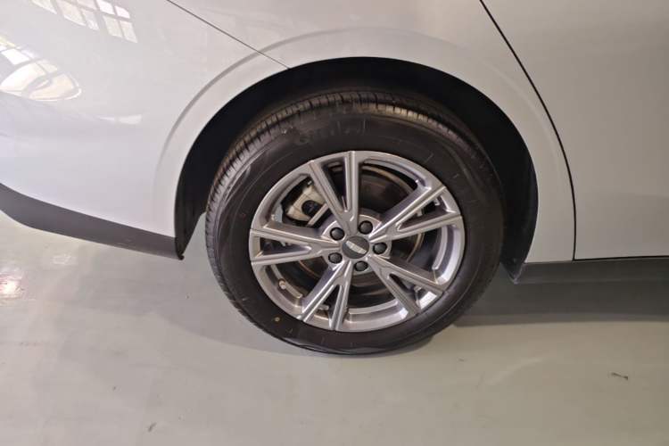 Used Geely Galaxy L6 2025 EM-i 140km Explorer+ Edition Right Rear Wheel Hub