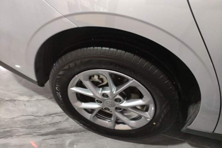 Used Geely Galaxy L6 2025 EM-i 60km Launch Edition Right Rear Wheel Hub