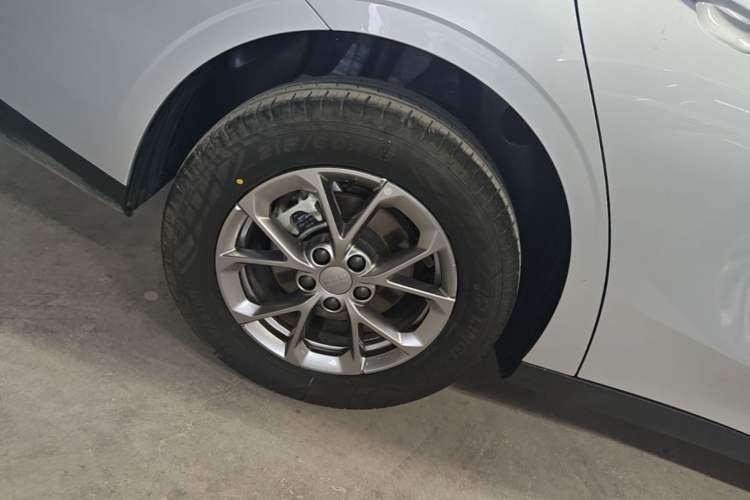 Used Geely Galaxy L6 2025 EM-i 60km Launch Edition Right Rear Wheel Hub