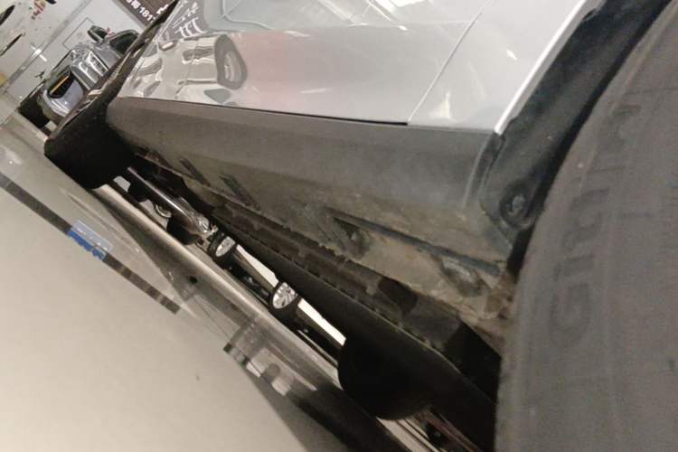 Used Geely Galaxy L6 2025 EM-i 140km Explorer+ Edition Right Side Sill