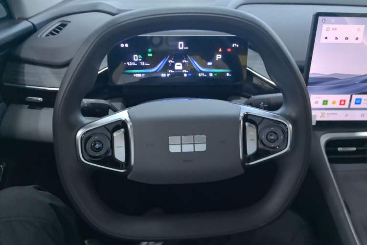 Used Geely Galaxy L6 2025 EM-i 140km Long-Range Version Steering Wheel