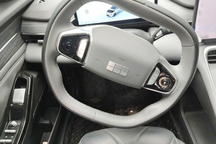 Used Geely Galaxy L6 2025 EM-i 140km Explorer+ Edition Steering Wheel
