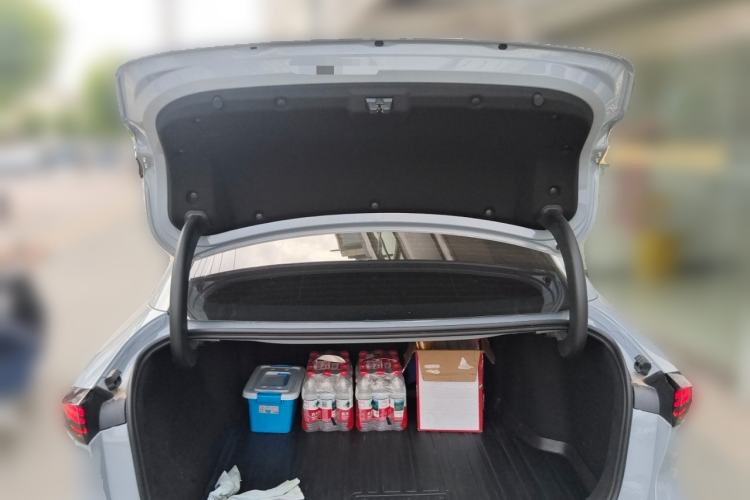 Used Geely Galaxy L6 2025 EM-i 140km Starship Edition Trunk