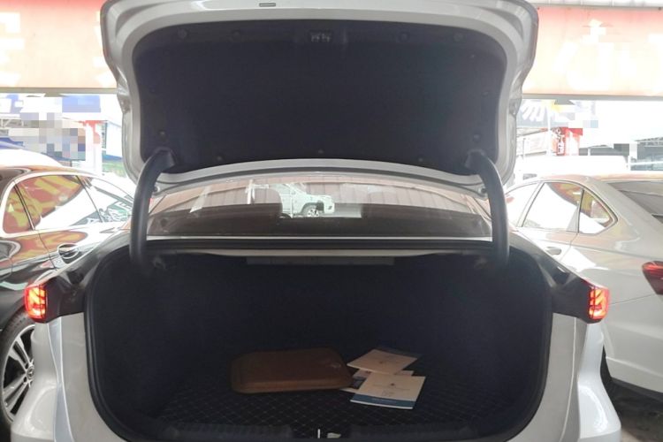 Used Geely Galaxy L6 2025 EM-i 140km Explorer+ Edition Trunk