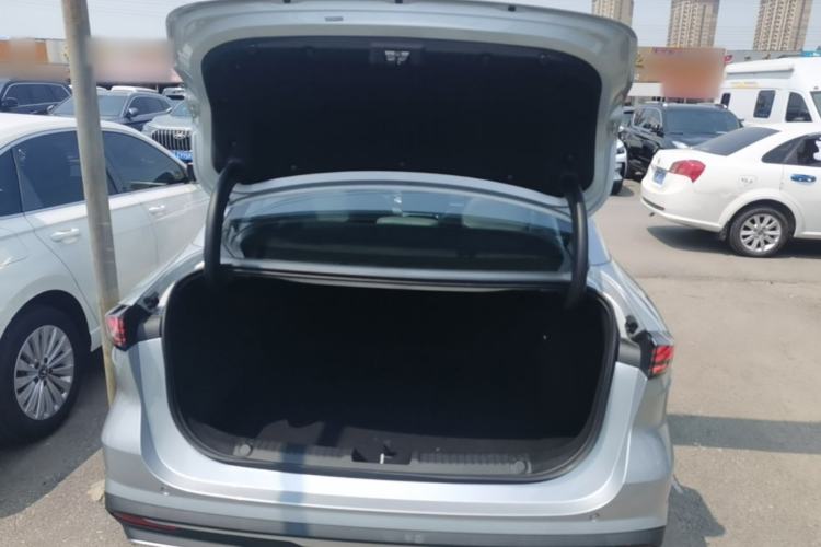 Used Geely Galaxy L6 2025 EM-i 140km Starship Edition Trunk