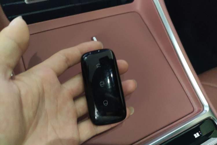 Used Geely Galaxy L6 2025 EM-i 60km Launch Edition Vehicle Key