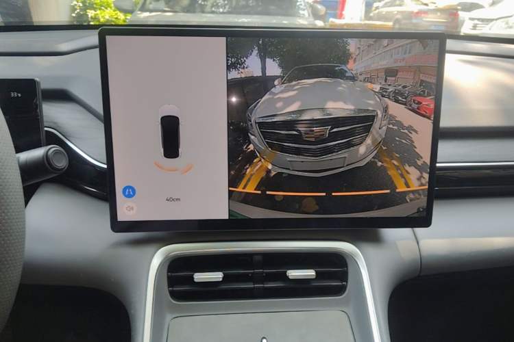 Used Geely Galaxy L6 2025 EM-i 140km Long-Range Version Audio And AC Panel
