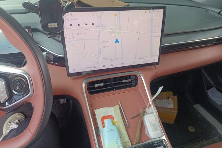 Used Geely Galaxy L6 2025 EM-i 140km Explorer+ Edition Audio And AC Panel