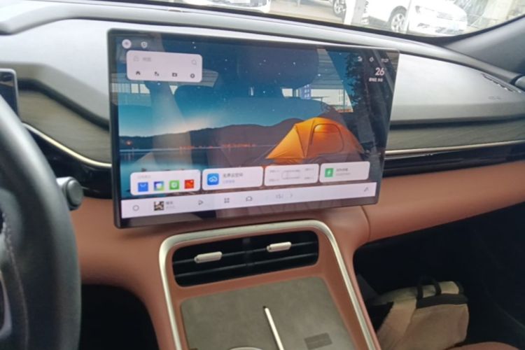 Used Geely Galaxy L6 2025 EM-i 140km Long-Range Version Audio And AC Panel