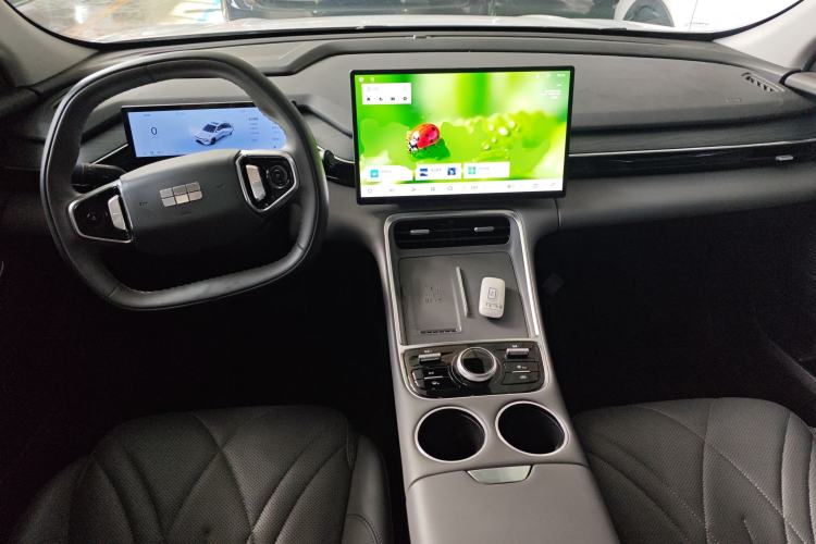 Used Geely Galaxy L6 2025 EM-i 140km Starship Edition Center Console