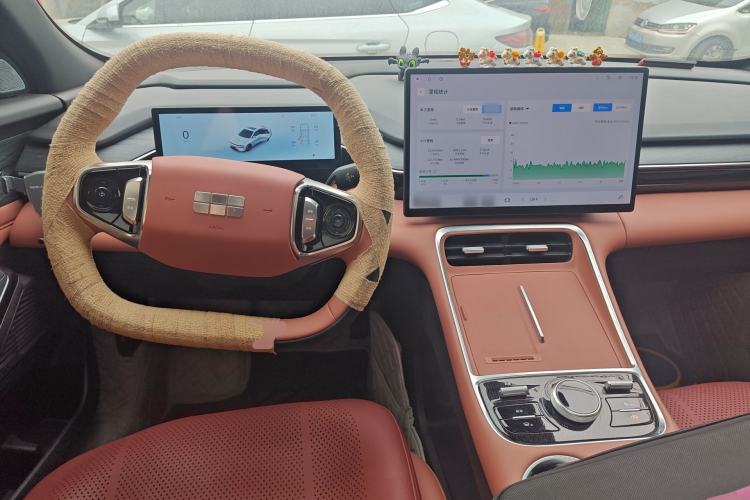 Used Geely Galaxy L6 2025 EM-i 140km Starship Edition Center Console