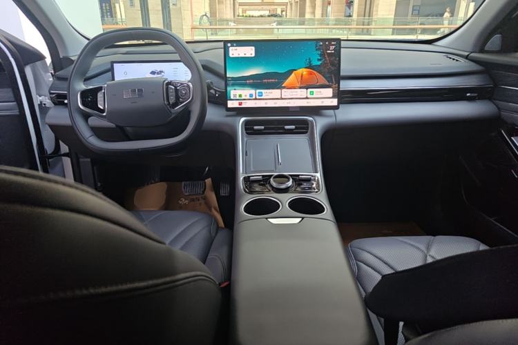 Used Geely Galaxy L6 2025 EM-i 140km Starship Edition Center Console