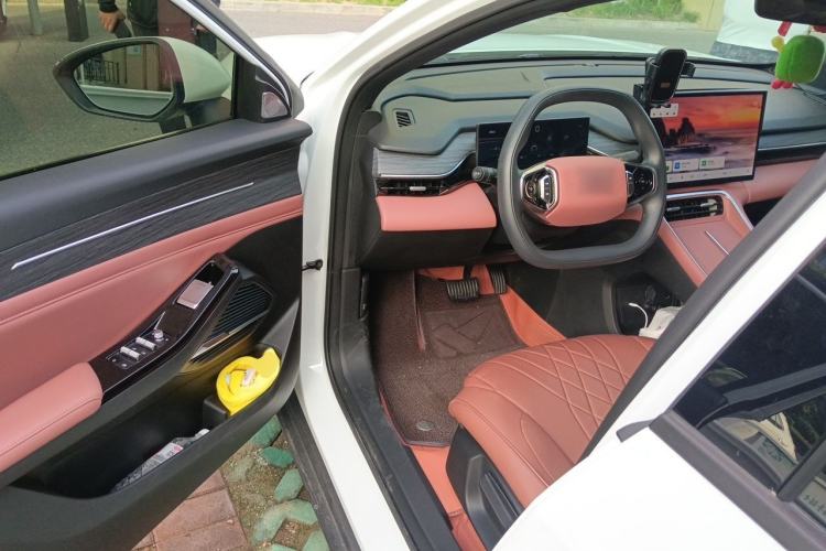 Used Geely Galaxy L6 2025 EM-i 60km Launch Edition Driver Seat