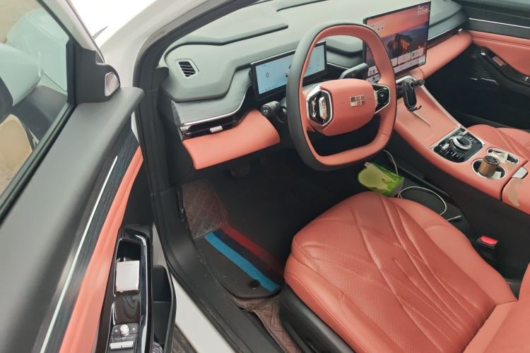 Used Geely Galaxy L6 2025 EM-i 140km Explorer+ Edition Driver Seat