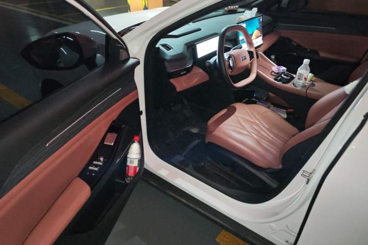 Used Geely Galaxy L6 2025 EM-i 140km Explorer+ Edition Driver Seat
