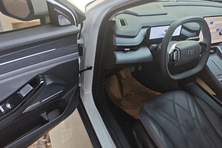 Used Geely Galaxy L6 2025 EM-i 140km Starship Edition Driver Seat