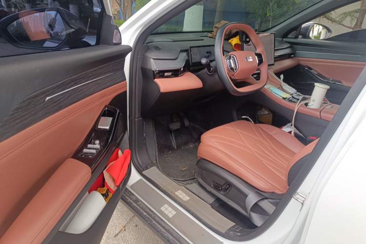 Used Geely Galaxy L6 2025 EM-i 140km Explorer+ Edition Driver Seat