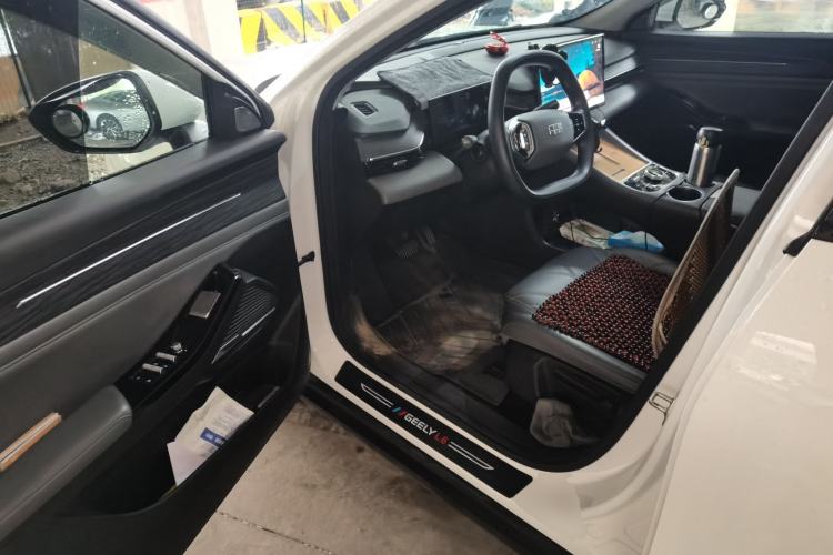 Used Geely Galaxy L6 2025 EM-i 60km Launch Edition Driver Seat