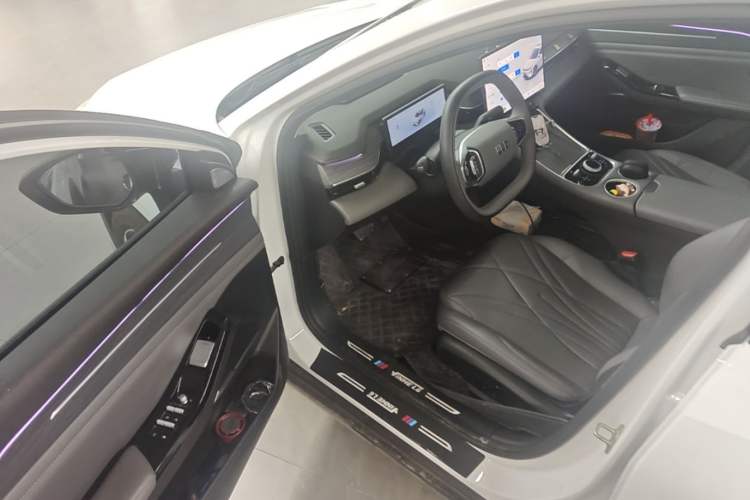 Used Geely Galaxy L6 2025 EM-i 140km Explorer+ Edition Driver Seat