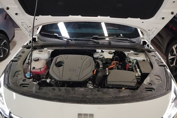 Used Geely Galaxy L6 2025 EM-i 140km Explorer+ Edition Engine Bay