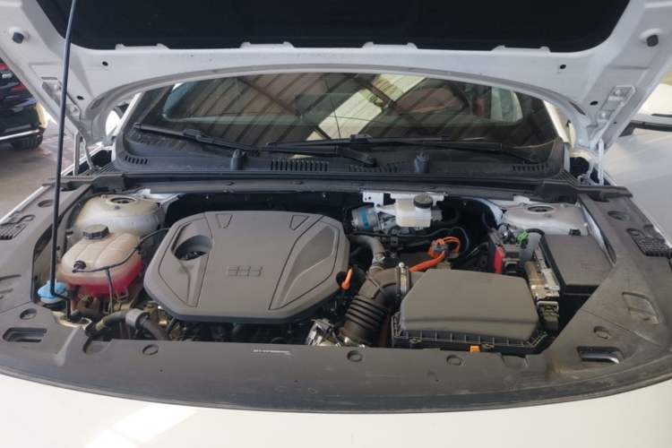 Used Geely Galaxy L6 2025 EM-i 60km Launch Edition Engine Bay