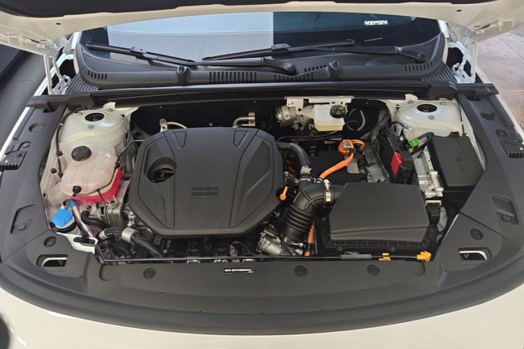 Used Geely Galaxy L6 2025 EM-i 140km Starship Edition Engine Bay