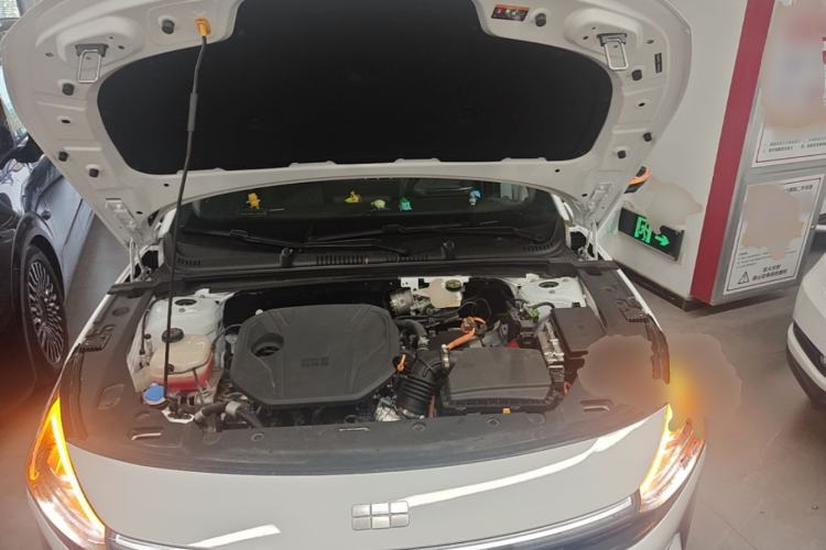 Used Geely Galaxy L6 2025 EM-i 140km Explorer+ Edition Engine Bay