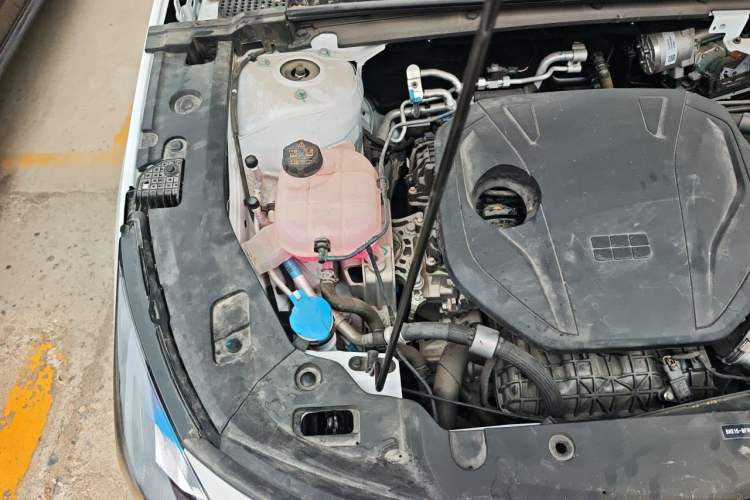 Used Geely Galaxy L6 2025 EM-i 140km Explorer+ Edition Engine Bay Right