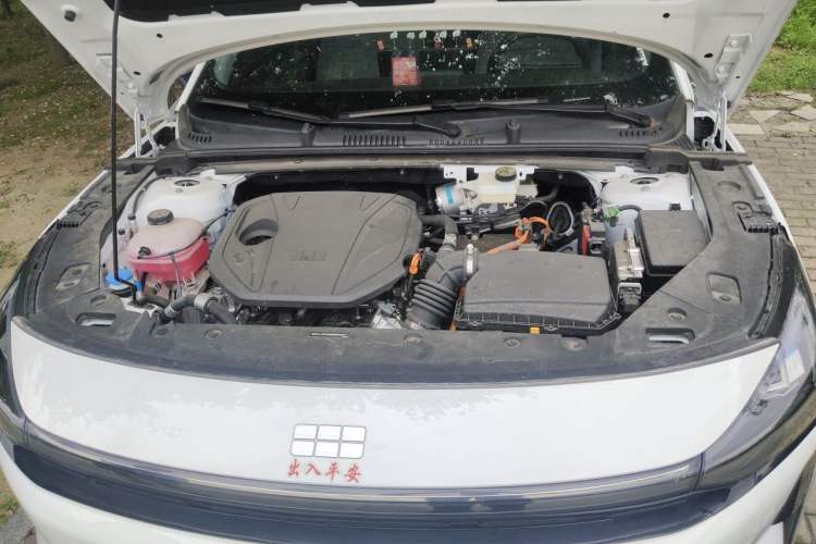 Used Geely Galaxy L6 2025 EM-i 60km Launch Edition Engine Bay