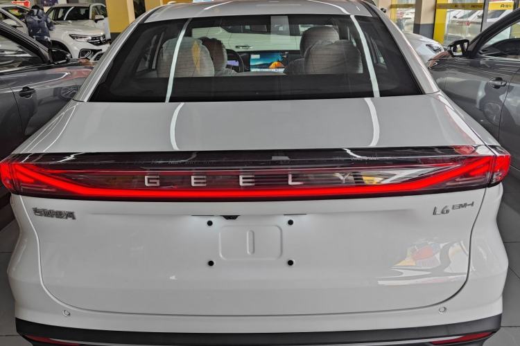 Used Geely Galaxy L6 2025 EM-i 140km Explorer+ Edition Exterior 1