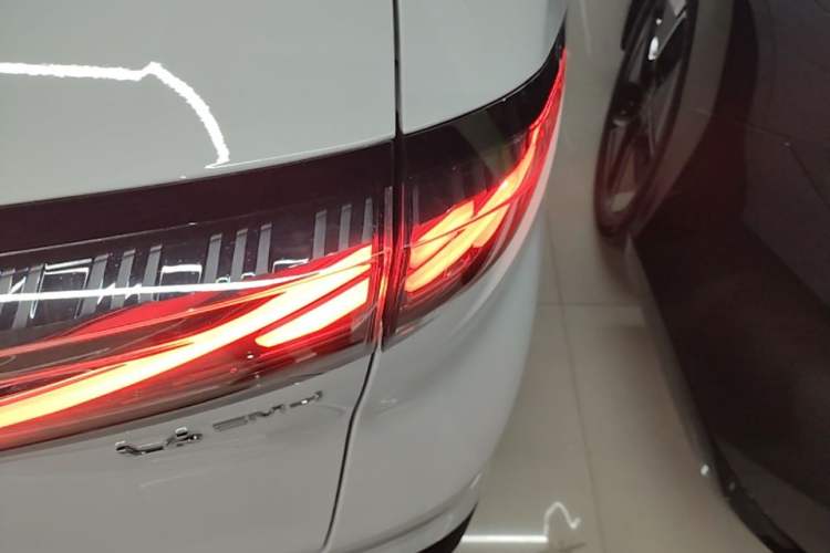 Used Geely Galaxy L6 2025 EM-i 140km Explorer+ Edition Exterior 3