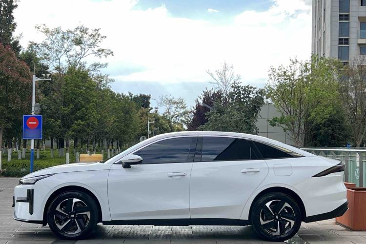 Used Geely Galaxy L6 2025 EM-i 140km Explorer+ Edition Exterior 5
