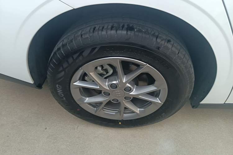 Used Geely Galaxy L6 2025 EM-i 60km Launch Edition Exterior 5