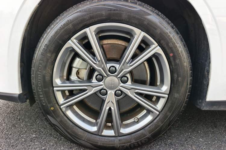 Used Geely Galaxy L6 2025 EM-i 140km Long-Range Version Exterior 5