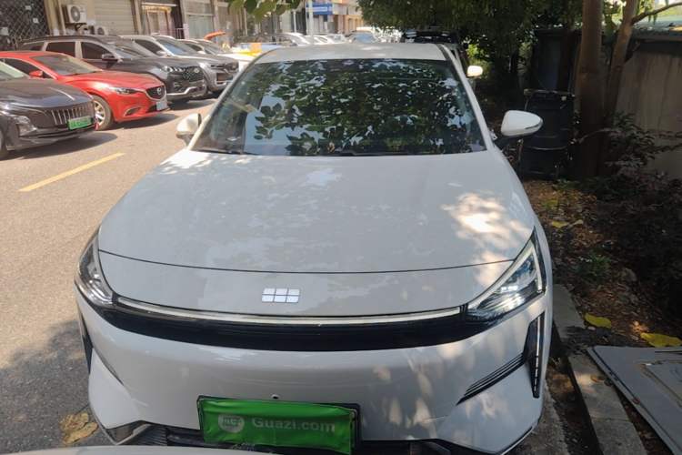 Used Geely Galaxy L6 2025 EM-i 140km Long-Range Version Front