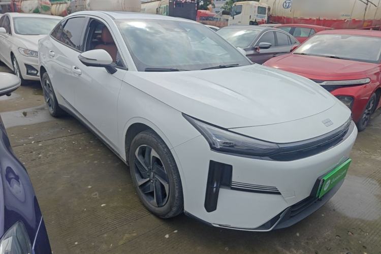 Used Geely Galaxy L6 2025 EM-i 140km Explorer+ Edition Front Right 45 Deg